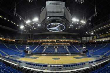 Mercedes Benz Arena